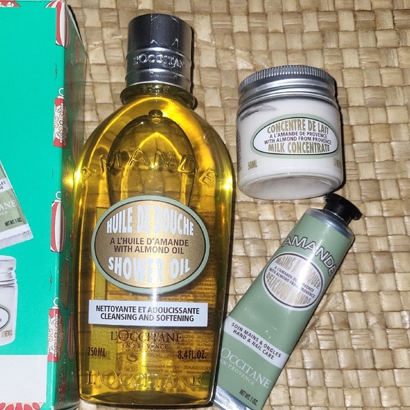 L'OCCITANE Almond Shower Oil Trio - Green - Picture 6 of 6